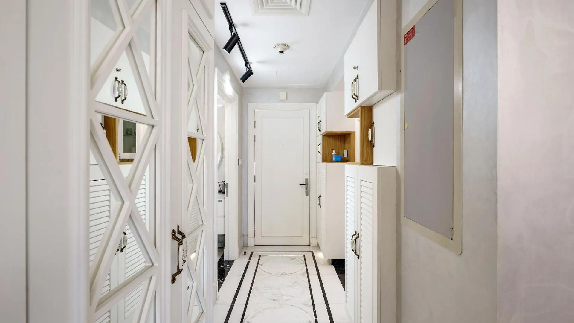 Serene 1Br In Zanzebeel 1 With Burj Khalifa View Dubai